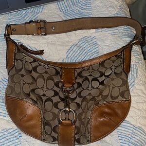 Coach Brown and Tan Signature Hampton clip Hobo Bag 11576  (JJ)